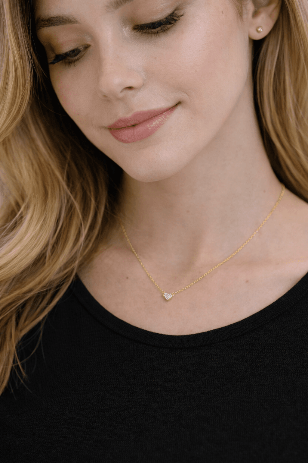 womanheartgoldigya womanheartgoldigya